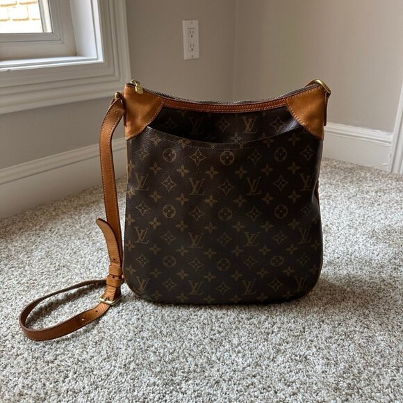 LOUIS VUITTON Odeon MM Crossbody - Picture 1 of 13